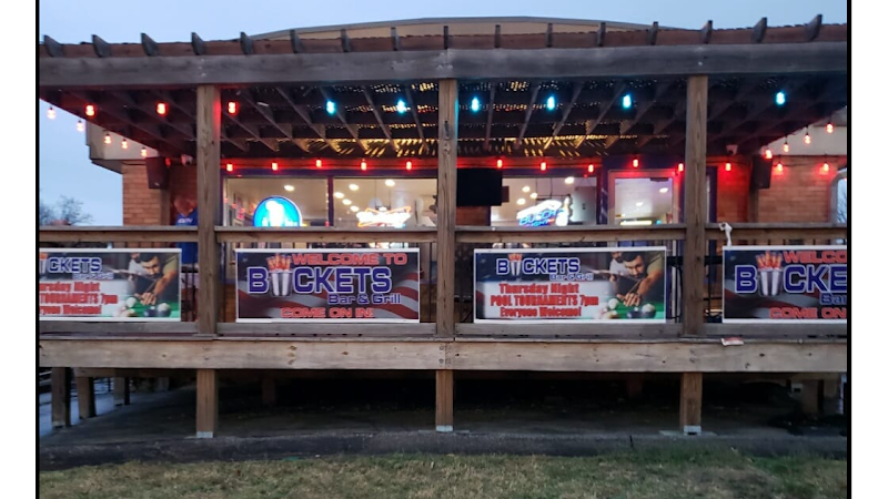 Buckets Bar and Grill